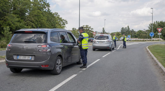 Contrôle salivaire de stupéfiants au volant avec prélèvement réalisé lors d’un contrôle routier